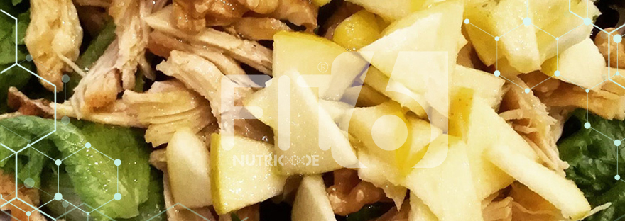 Salada de frango e nozes
